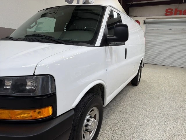 2022 Chevrolet Express - Image 10 of 21