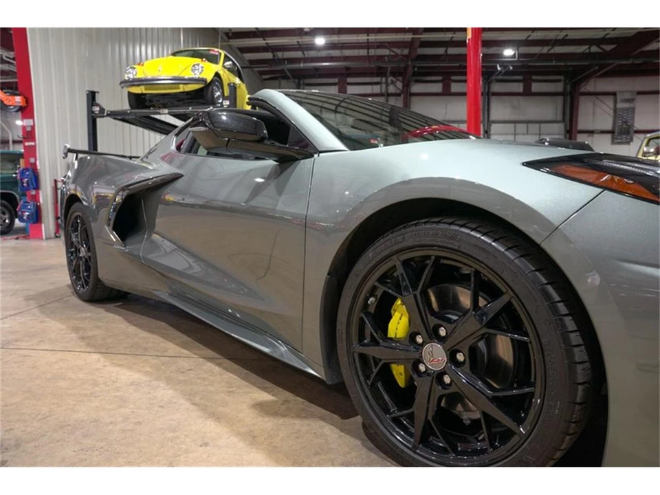 2022 Chevrolet Corvette C8 - Image 25 of 31