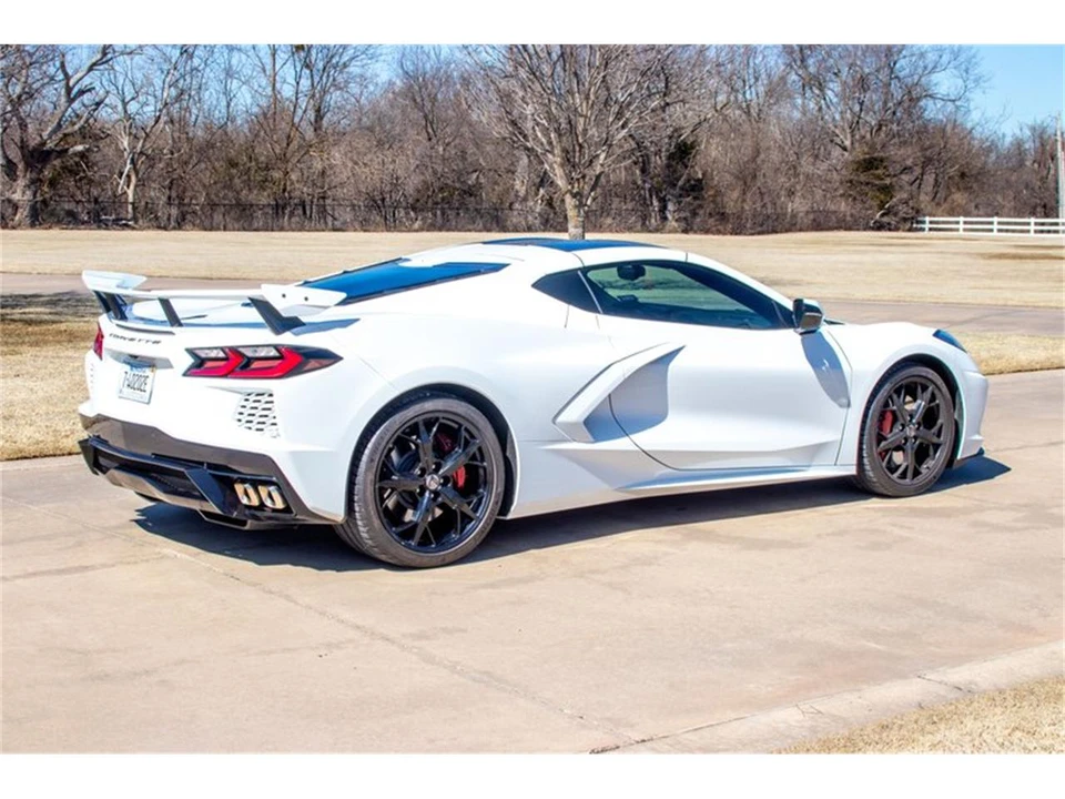 2022 Chevrolet Corvette C8 - Image 11 of 31
