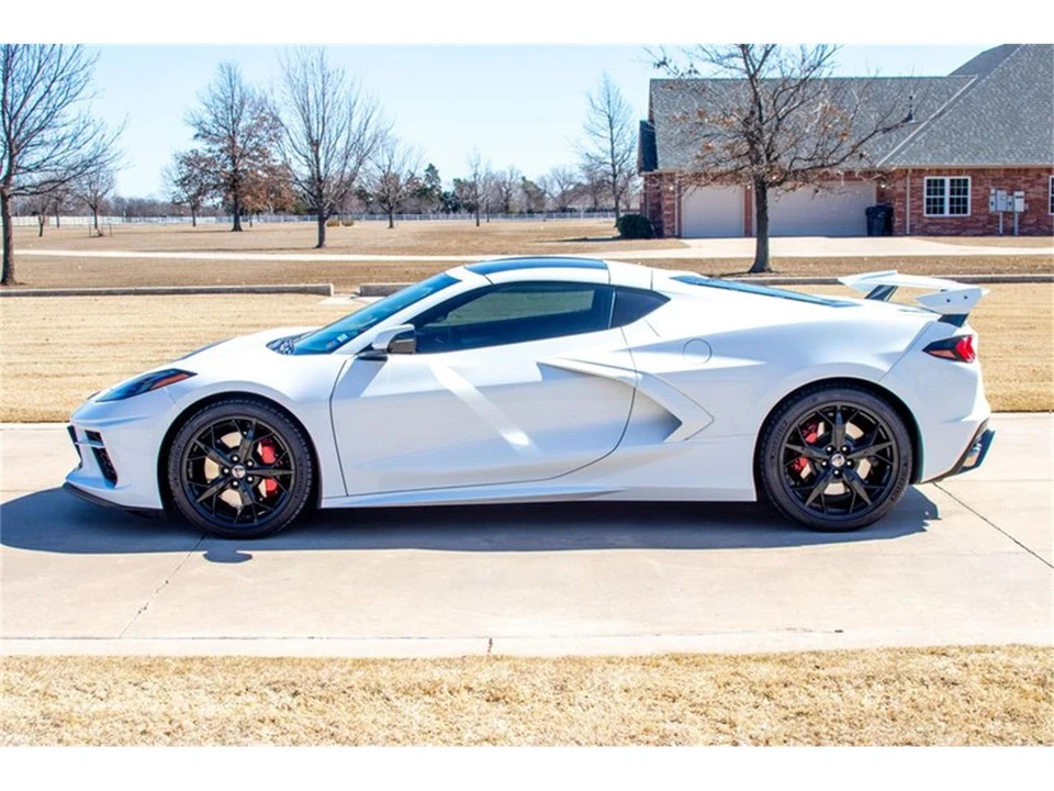 2022 Chevrolet Corvette C8 - Image 5 of 31