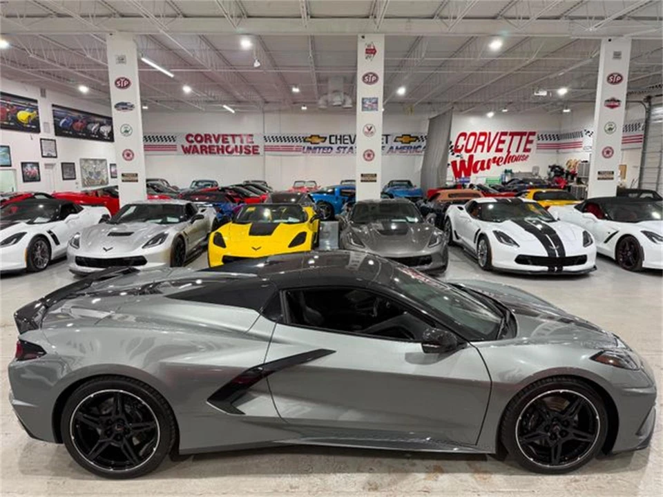 2022 Chevrolet Corvette C8 - Image 6 of 10