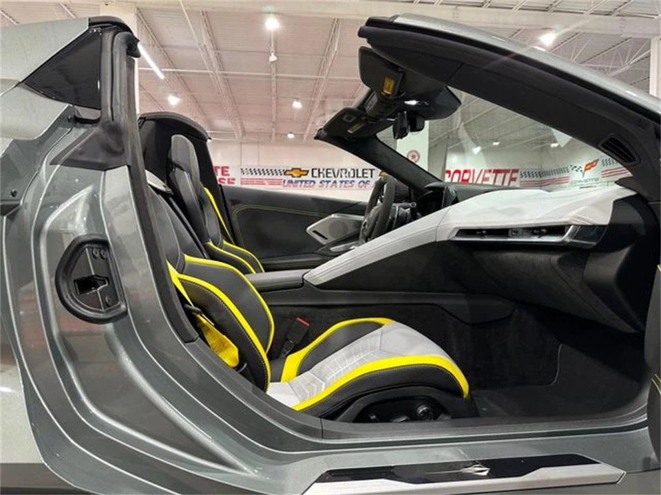2022 Chevrolet Corvette C8 - Image 10 of 30
