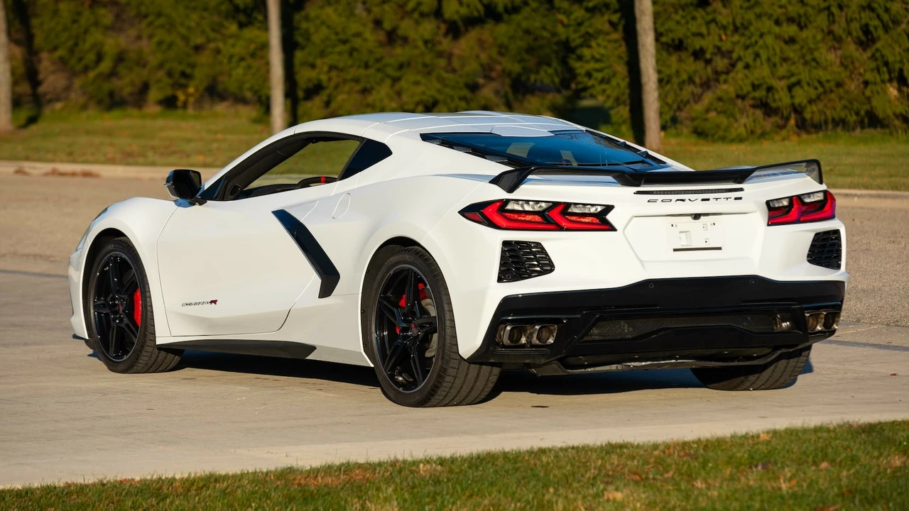 2022 Chevrolet Corvette C8 - Image 15 of 23
