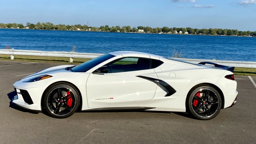 2022 Chevrolet Corvette C8 - Image 2 of 17
