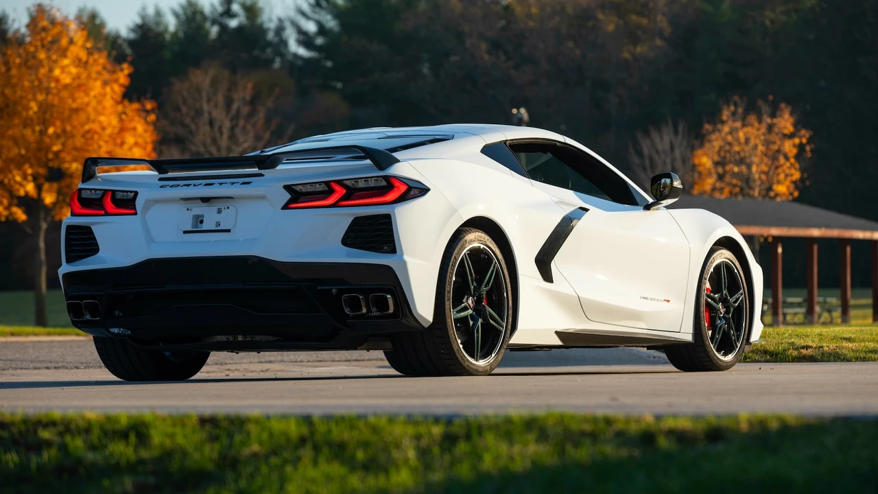 2022 Chevrolet Corvette C8 - Image 3 of 23
