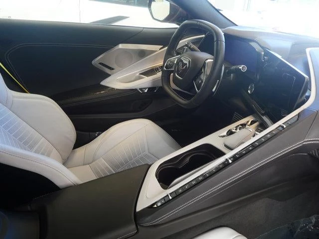 2022 Chevrolet Corvette C8 - Image 18 of 31