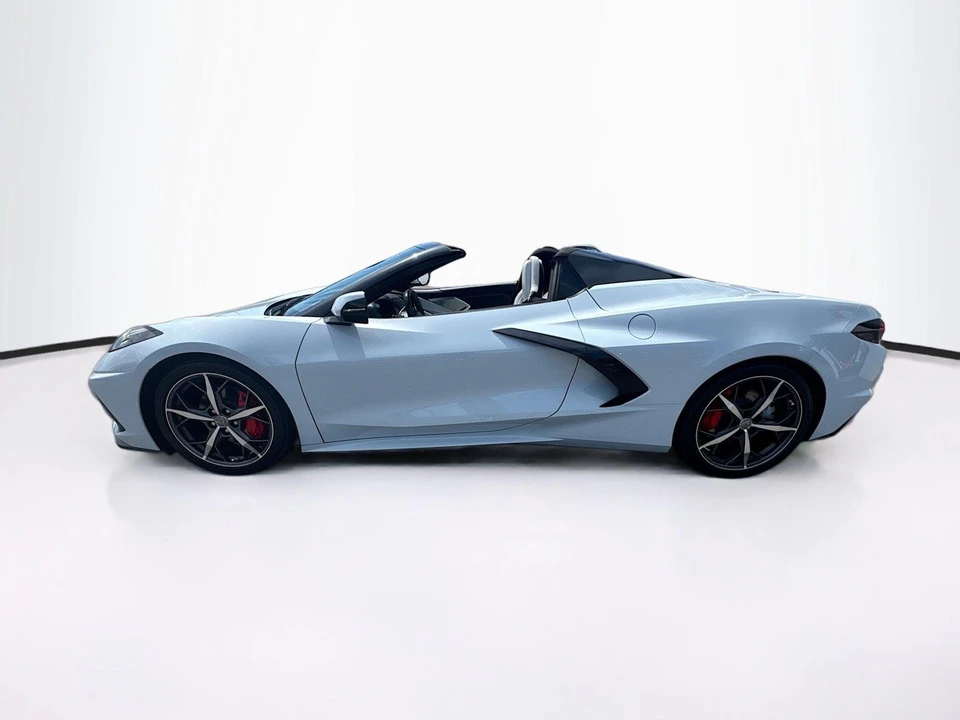 2022 Chevrolet Corvette C8 - Image 2 of 9