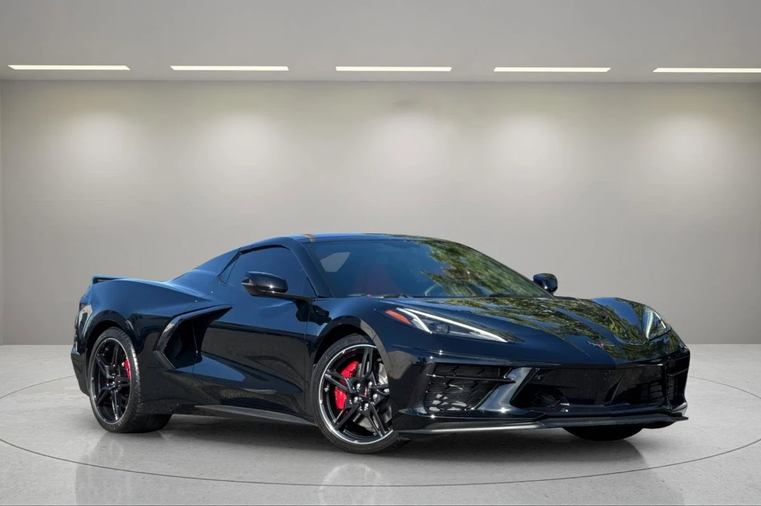 2022 Chevrolet Corvette C8 - Image 2 of 12