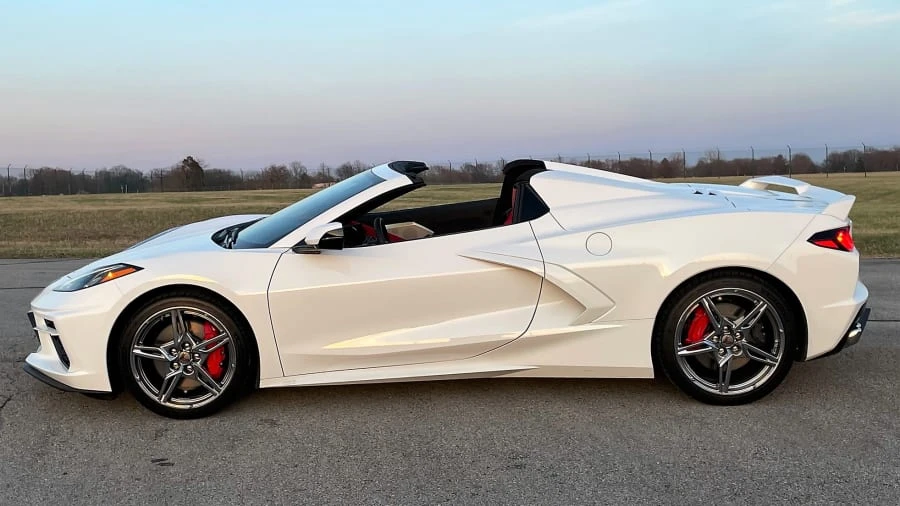 2022 Chevrolet Corvette C8 - Image 2 of 15