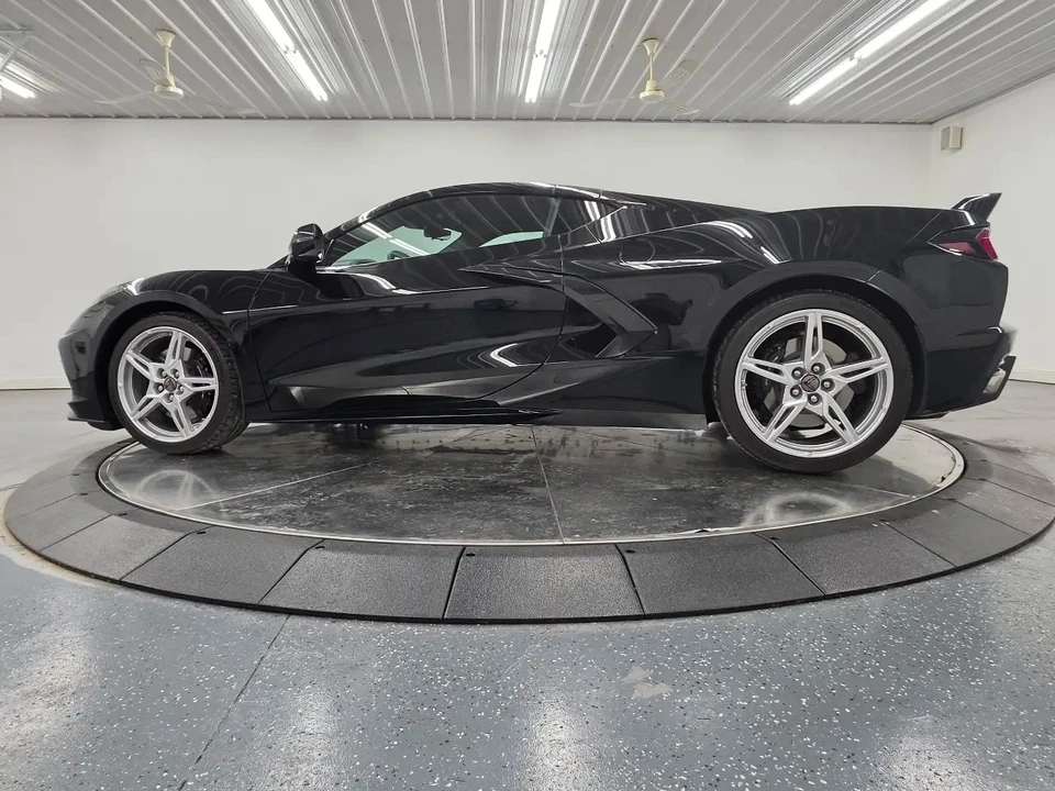2022 Chevrolet Corvette C8 - Image 11 of 31