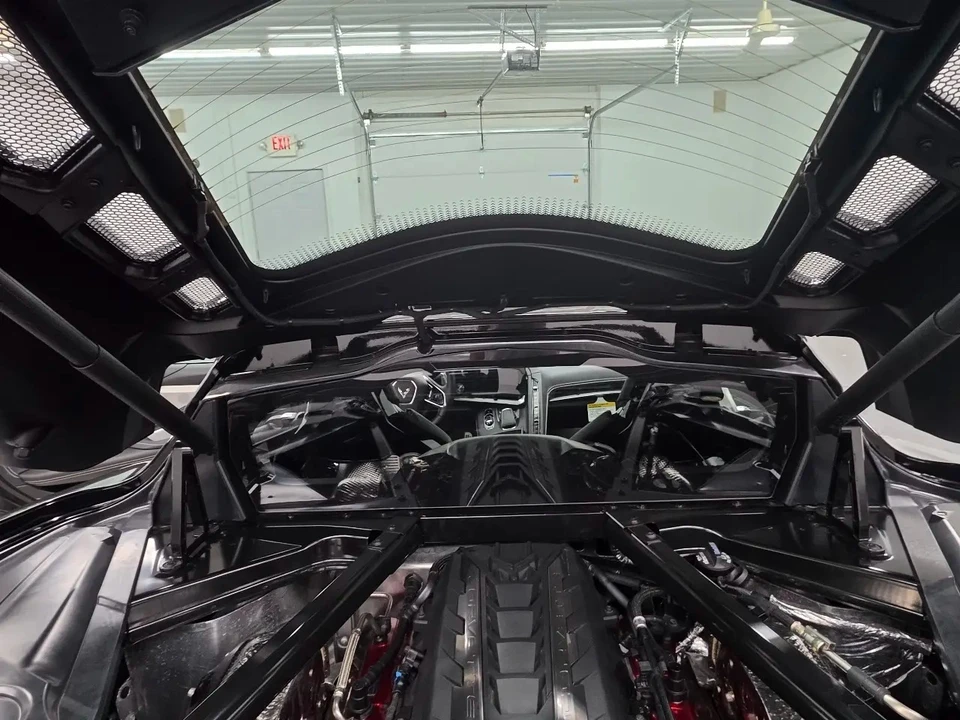 2022 Chevrolet Corvette C8 - Image 15 of 31