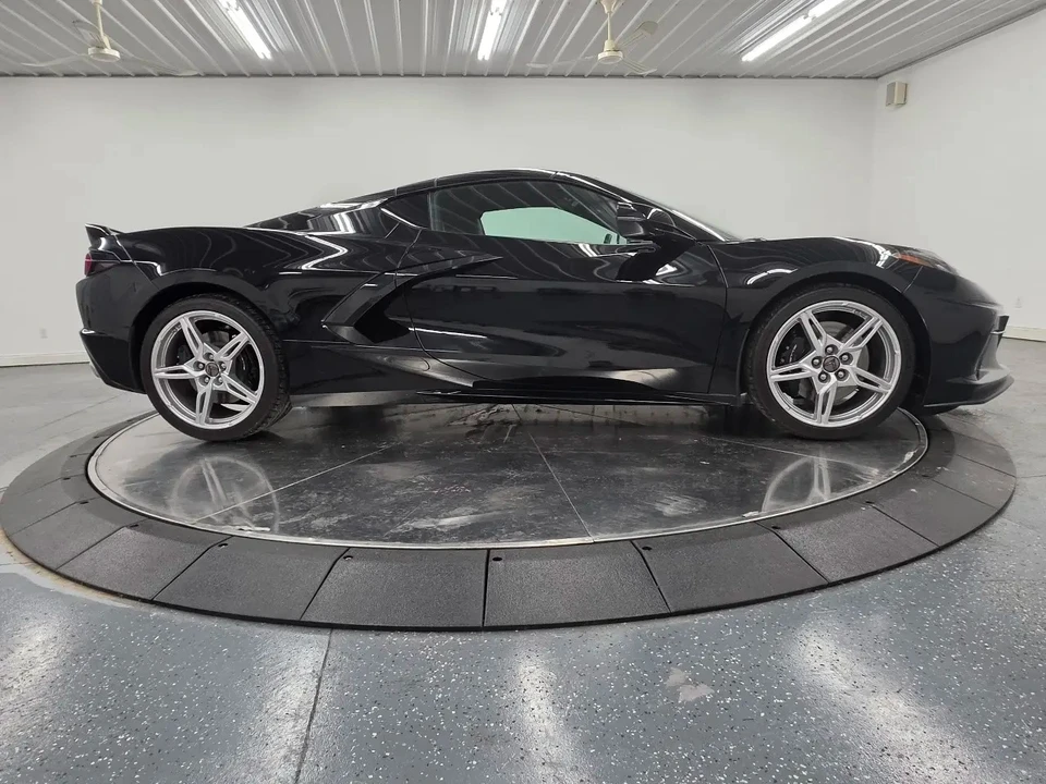 2022 Chevrolet Corvette C8 - Image 5 of 31