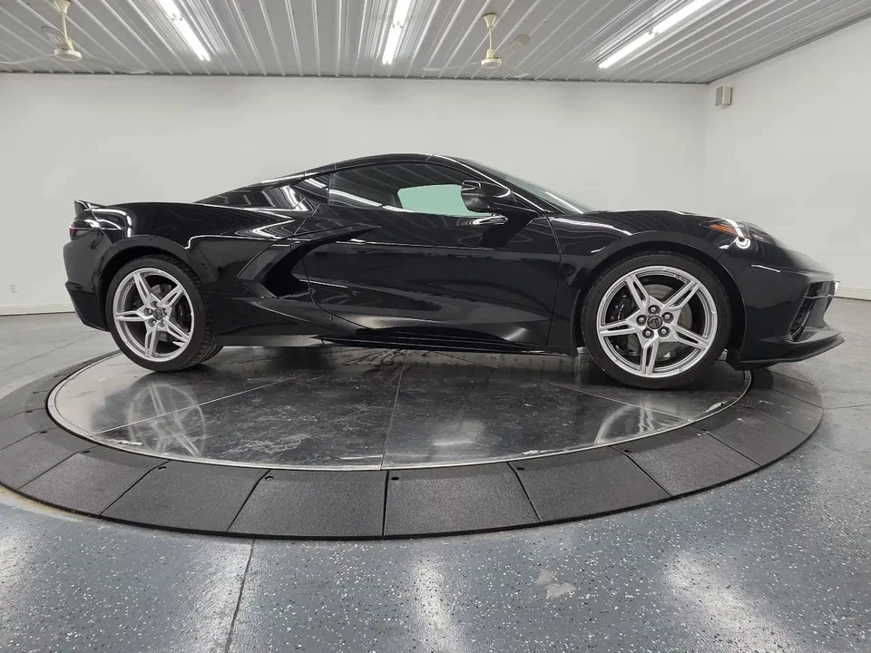 2022 Chevrolet Corvette C8 - Image 9 of 31