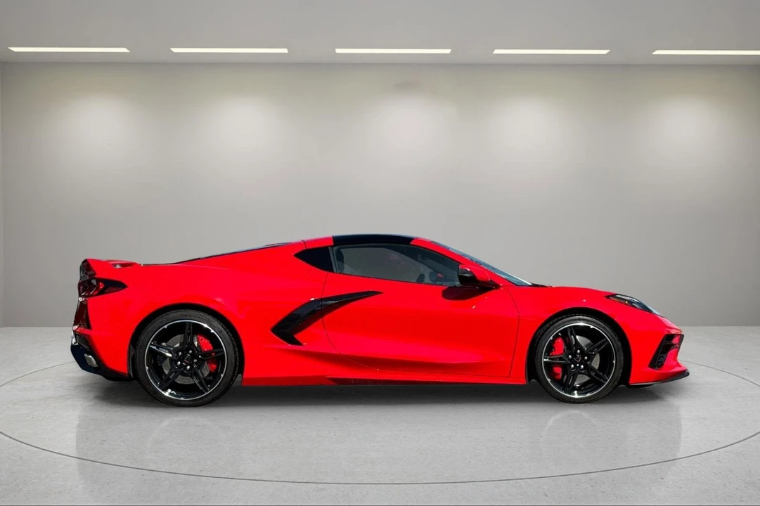 2022 Chevrolet Corvette C8 - Image 3 of 12