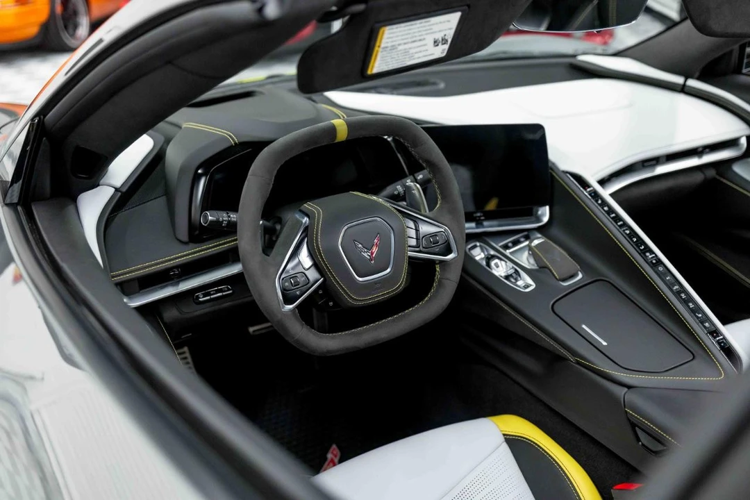 2022 Chevrolet Corvette C8 - Image 2 of 31