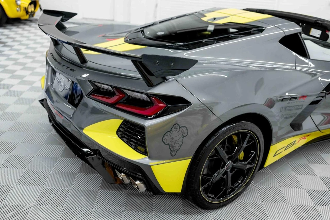 2022 Chevrolet Corvette C8 - Image 19 of 31