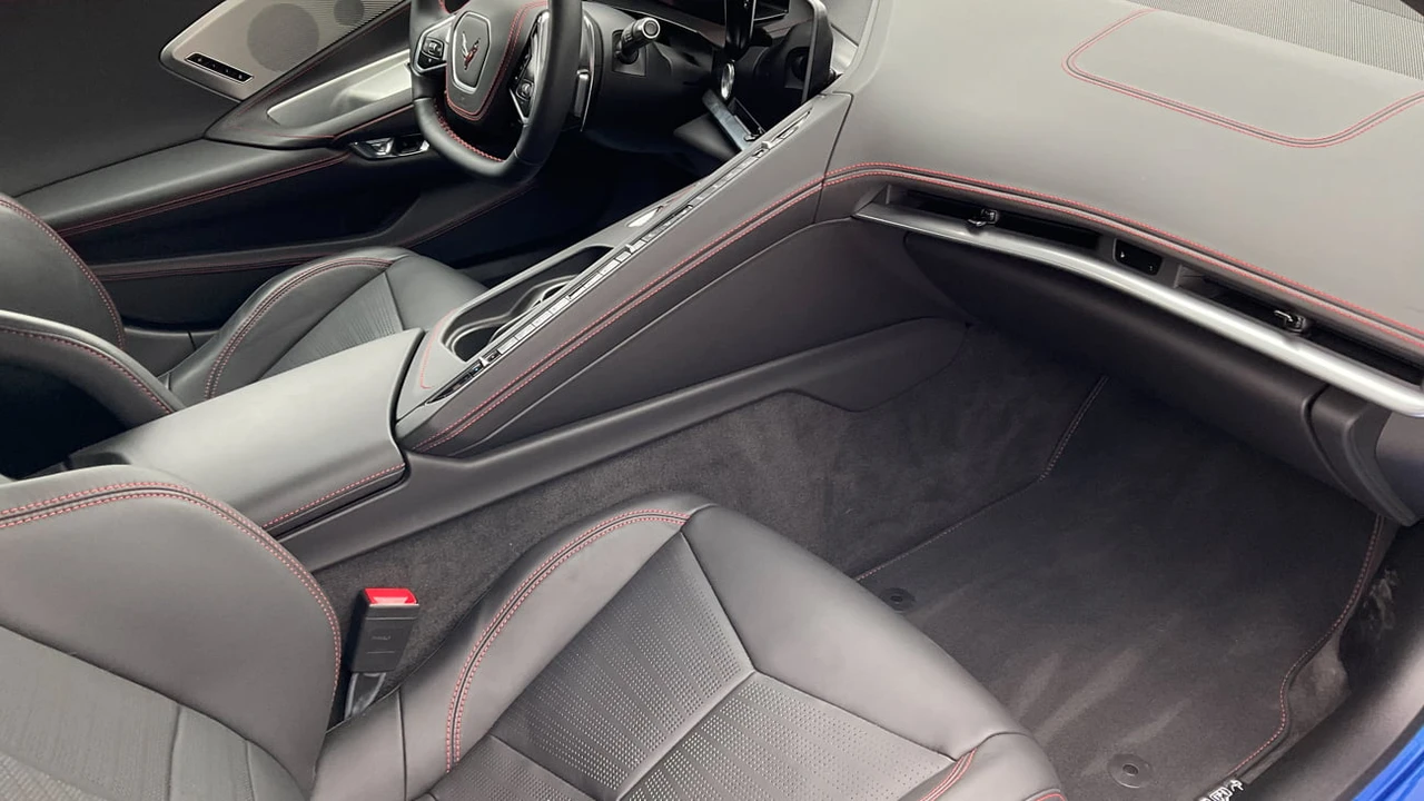 2022 Chevrolet Corvette C8 - Image 5 of 21