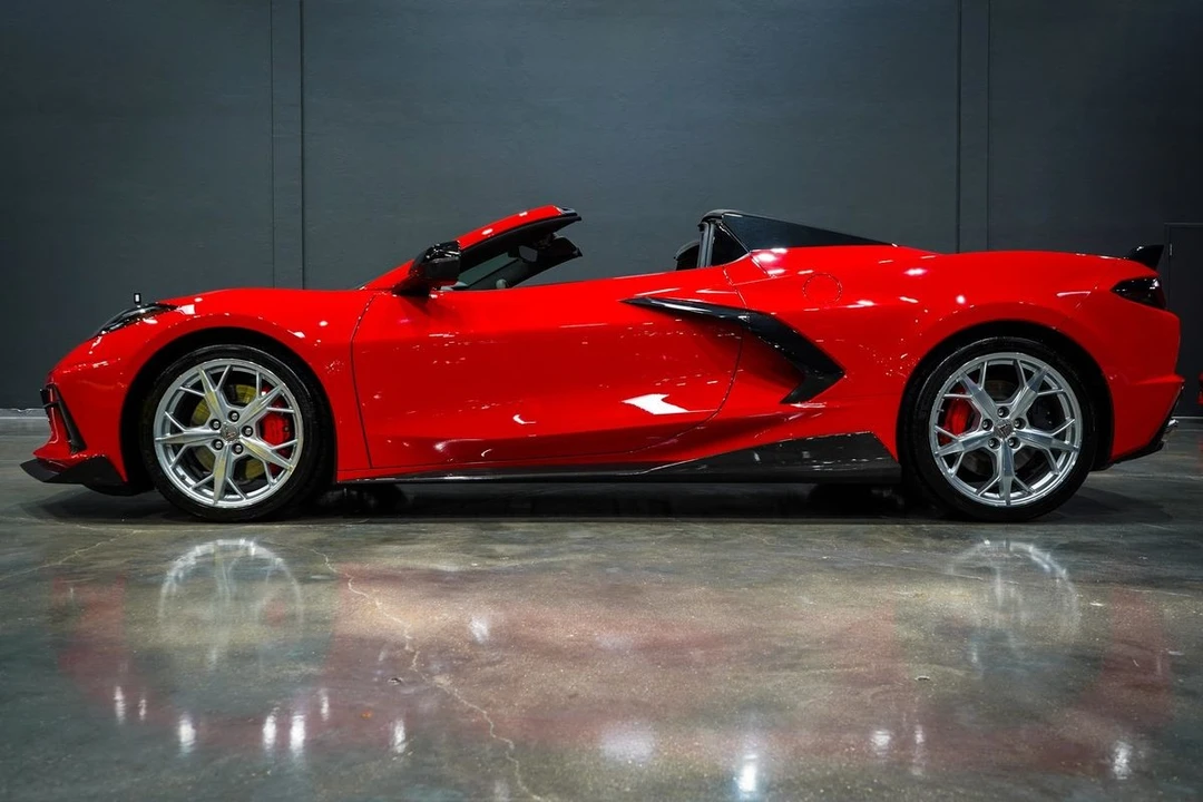2022 Chevrolet Corvette C8 - Image 2 of 21