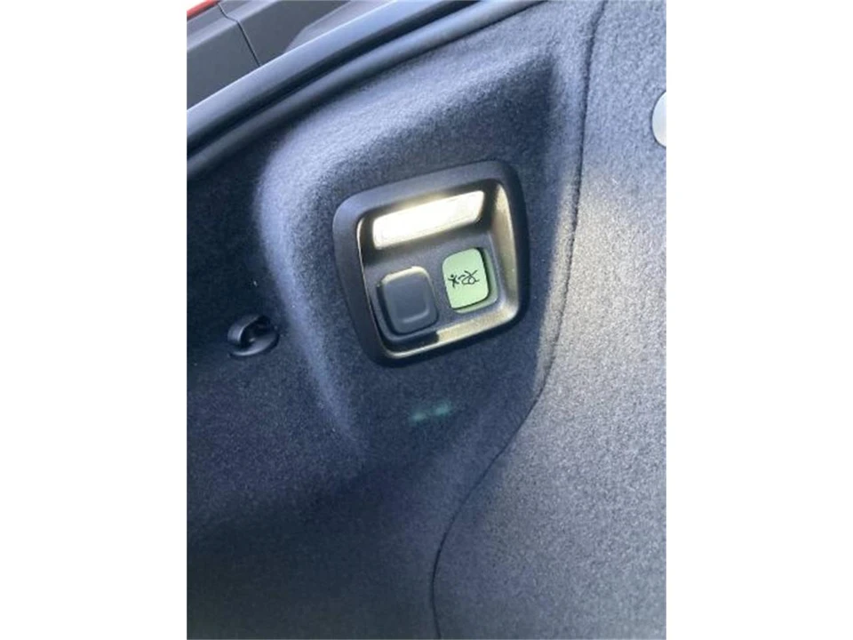 2022 Chevrolet Corvette C8 - Image 10 of 25
