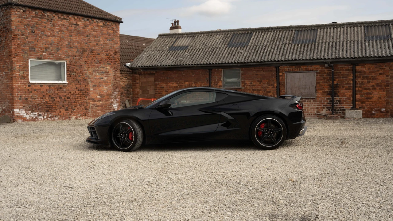 2022 Chevrolet Corvette C8 - Image 4 of 31