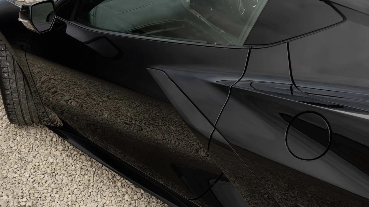 2022 Chevrolet Corvette C8 - Image 18 of 31