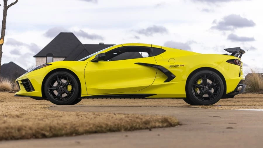 2022 Chevrolet Corvette C8 - Image 2 of 31