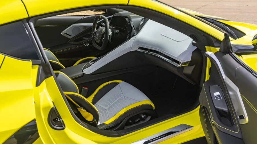 2022 Chevrolet Corvette C8 - Image 5 of 31