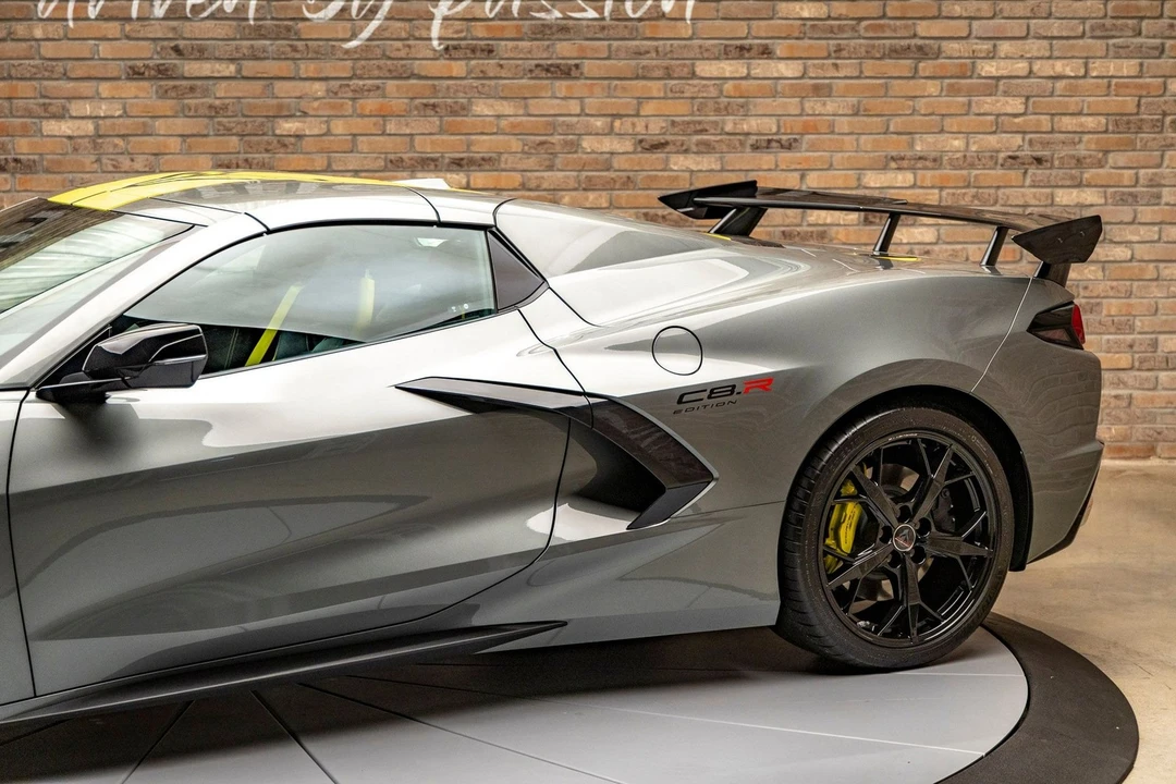 2022 Chevrolet Corvette C8 - Image 8 of 24