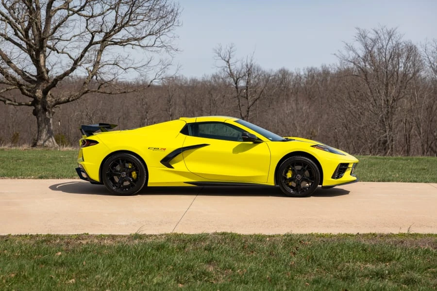 2022 Chevrolet Corvette C8 - Image 2 of 31