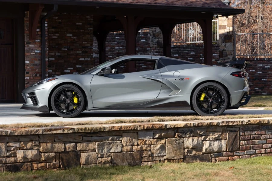 2022 Chevrolet Corvette C8 - Image 2 of 31