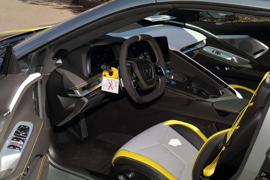 2022 Chevrolet Corvette C8 - Image 23 of 31