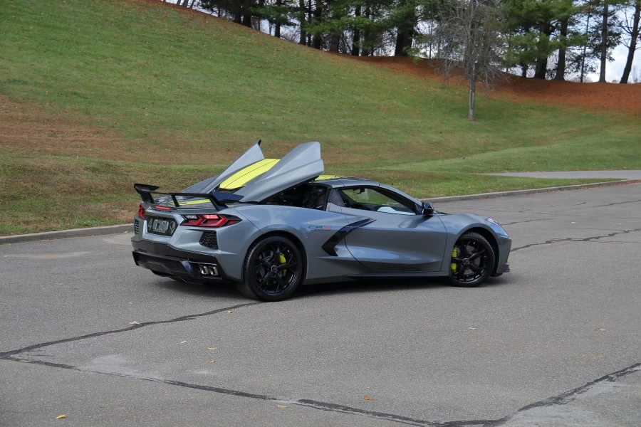2022 Chevrolet Corvette C8 - Image 19 of 31