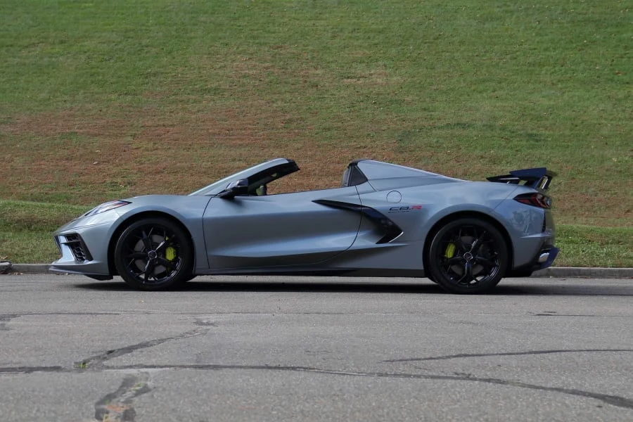 2022 Chevrolet Corvette C8 - Image 2 of 31
