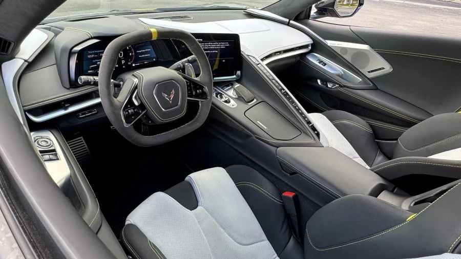 2022 Chevrolet Corvette C8 - Image 23 of 31