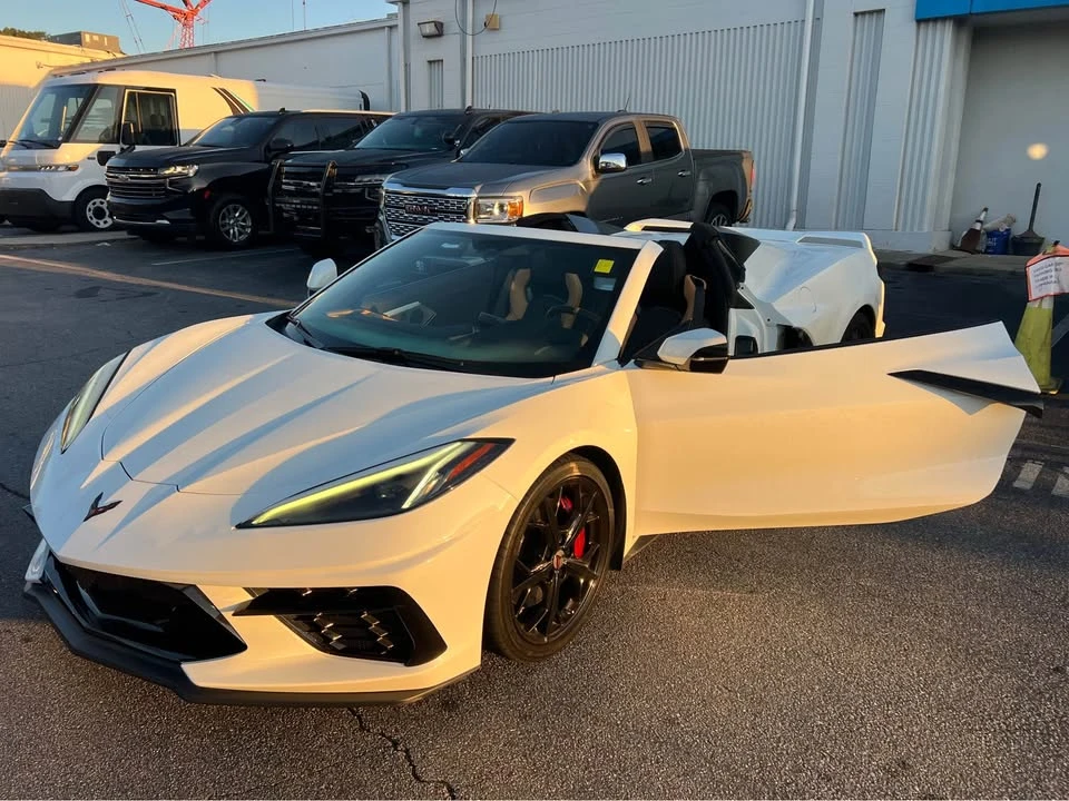 2022 Chevrolet Corvette C8 - Image 16 of 17