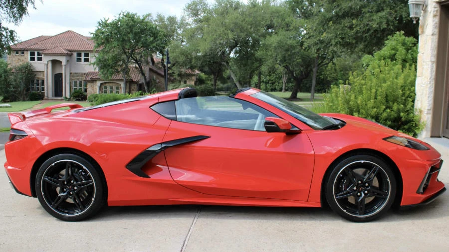 2022 Chevrolet Corvette C8 - Image 2 of 25