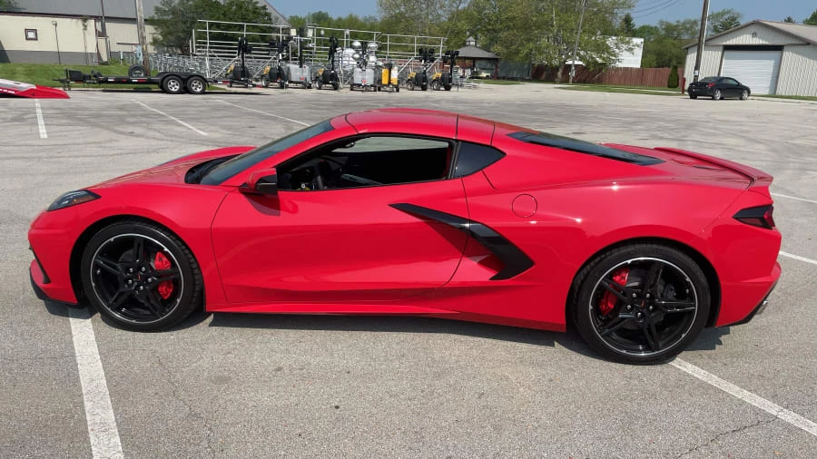 2022 Chevrolet Corvette C8 - Image 2 of 10