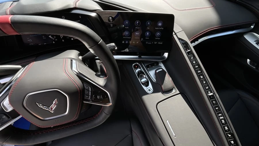 2022 Chevrolet Corvette C8 - Image 11 of 31