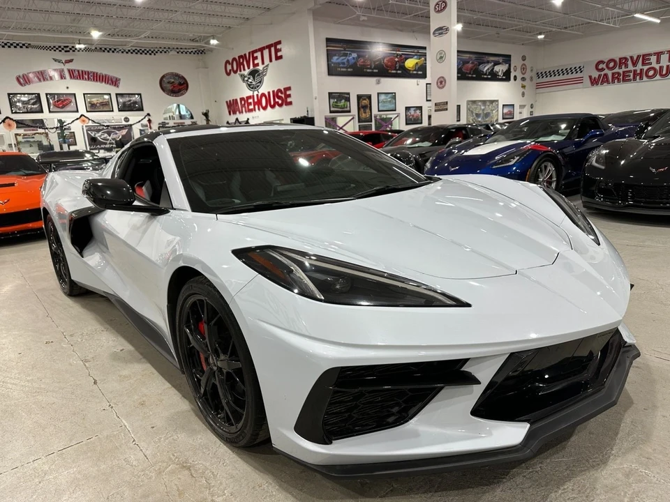2022 Chevrolet Corvette C8 - Image 5 of 11