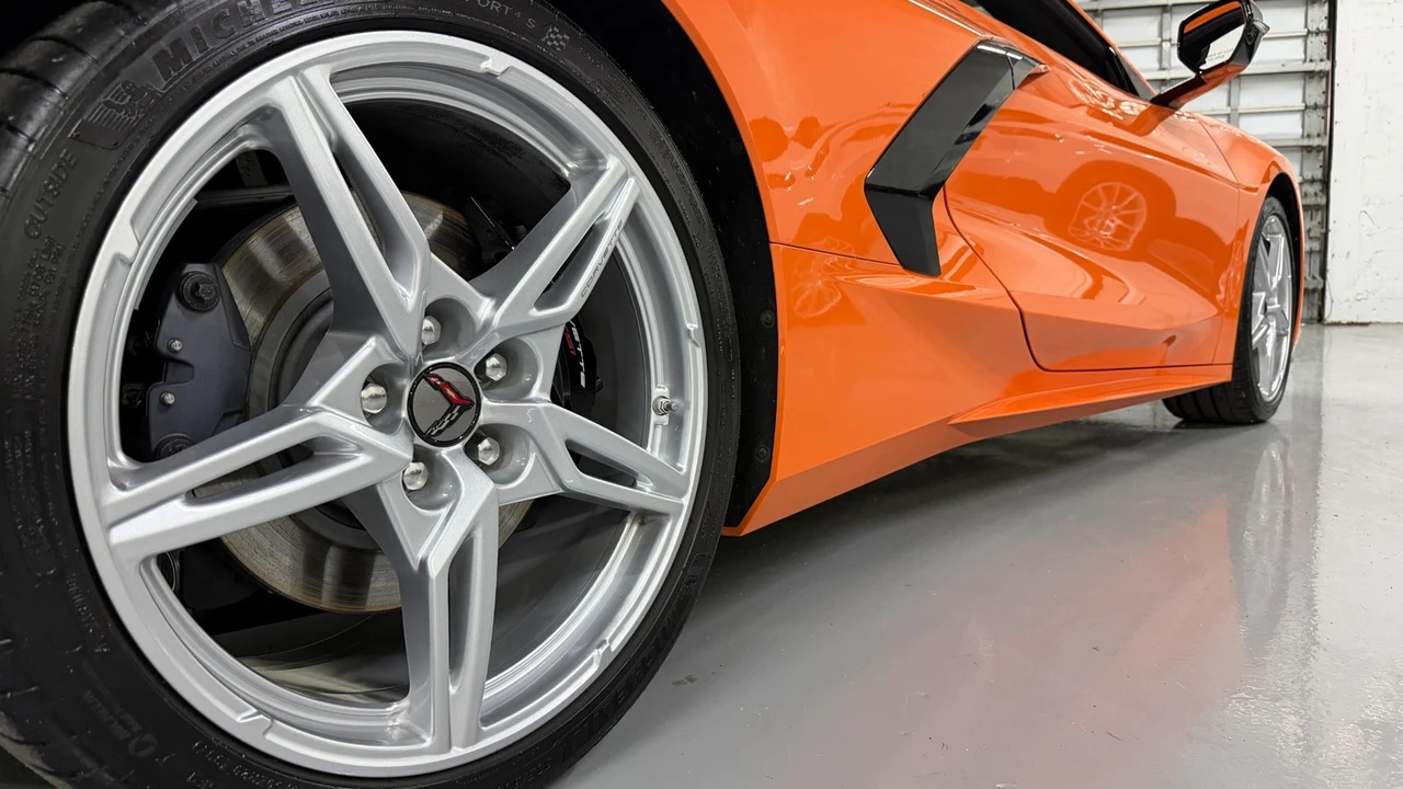 2022 Chevrolet Corvette C8 - Image 11 of 21