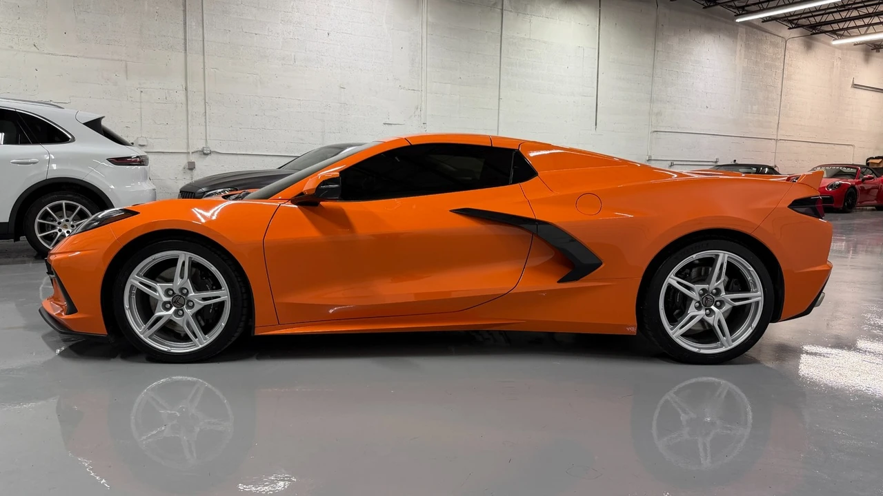 2022 Chevrolet Corvette C8 - Image 10 of 21