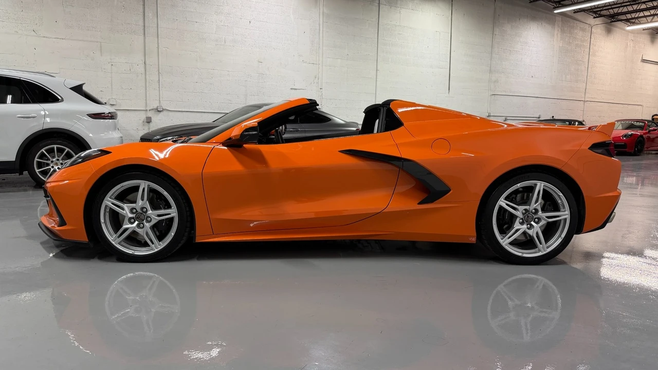 2022 Chevrolet Corvette C8 - Image 9 of 21