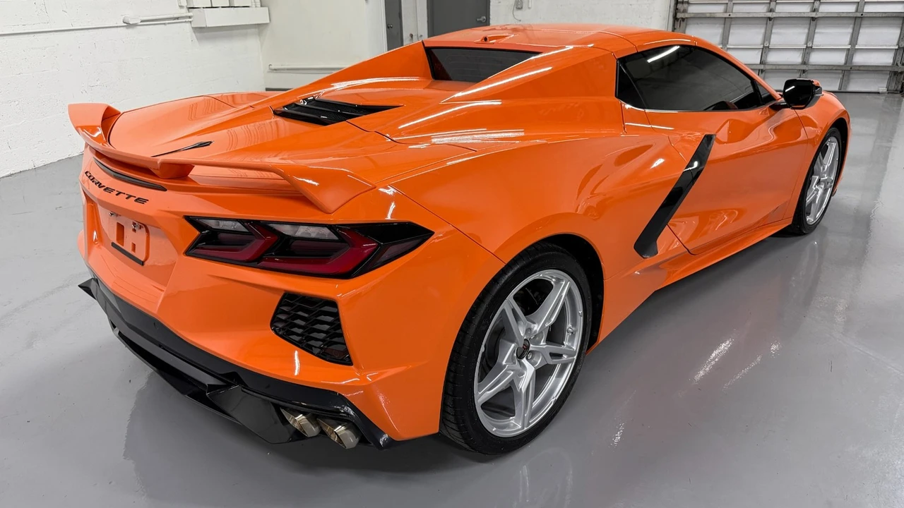 2022 Chevrolet Corvette C8 - Image 17 of 21