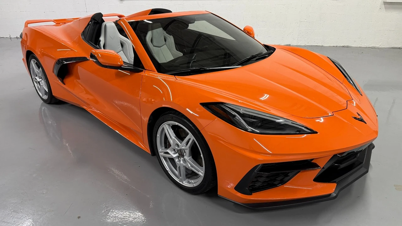2022 Chevrolet Corvette C8 - Image 2 of 21