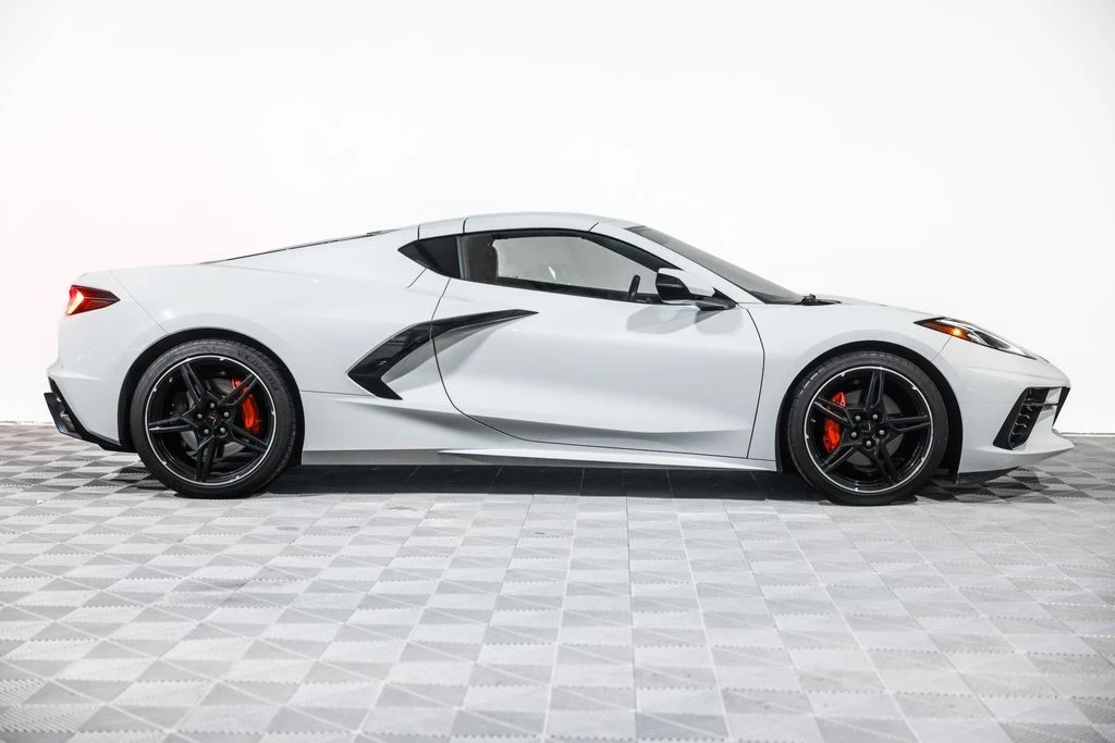 2022 Chevrolet Corvette C8 - Image 3 of 31