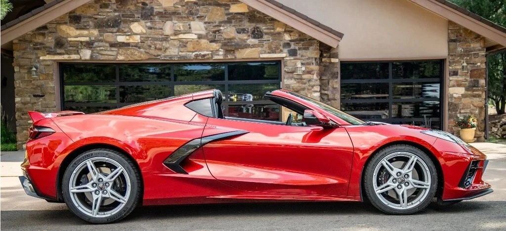 2022 Chevrolet Corvette C8 - Image 2 of 11