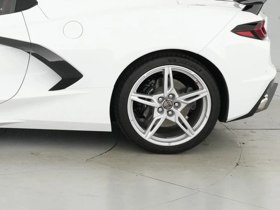2022 Chevrolet Corvette C8 - Image 14 of 17