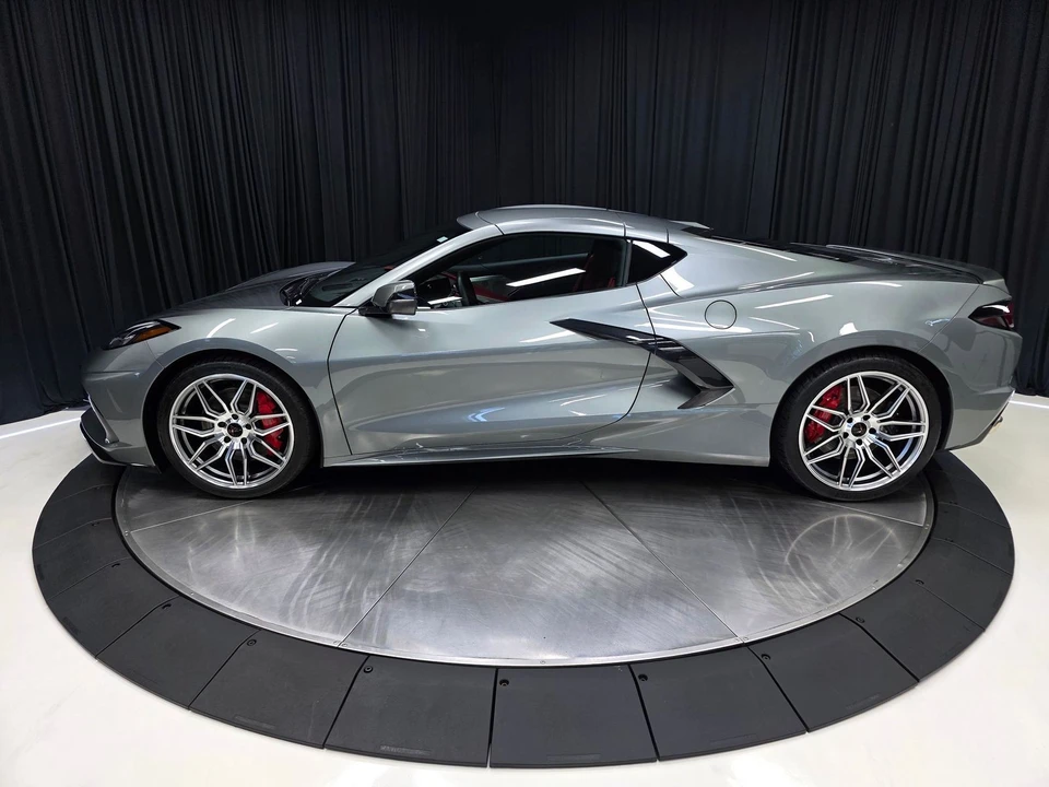 2022 Chevrolet Corvette C8 - Image 11 of 31