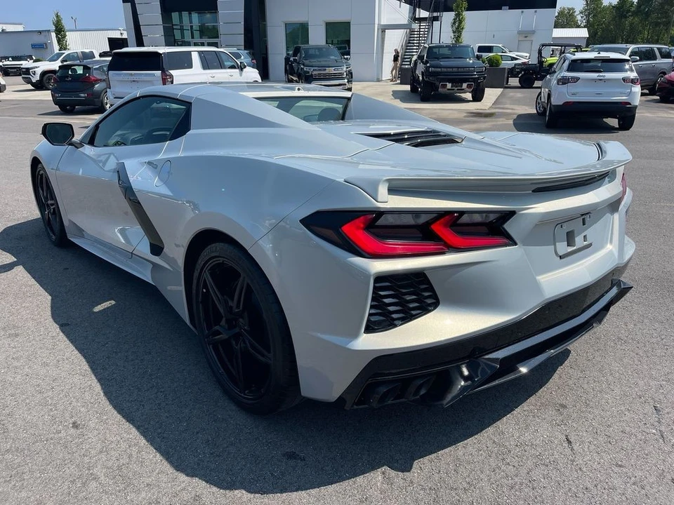 2022 Chevrolet Corvette C8 - Image 3 of 12