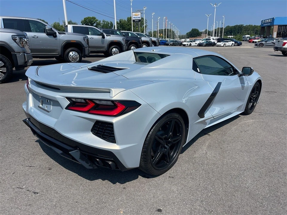 2022 Chevrolet Corvette C8 - Image 5 of 12